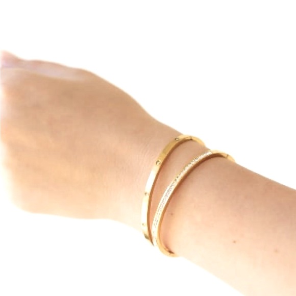 18k Bracelets w/ Bee carabiner Keychain - Picture 2 of 2